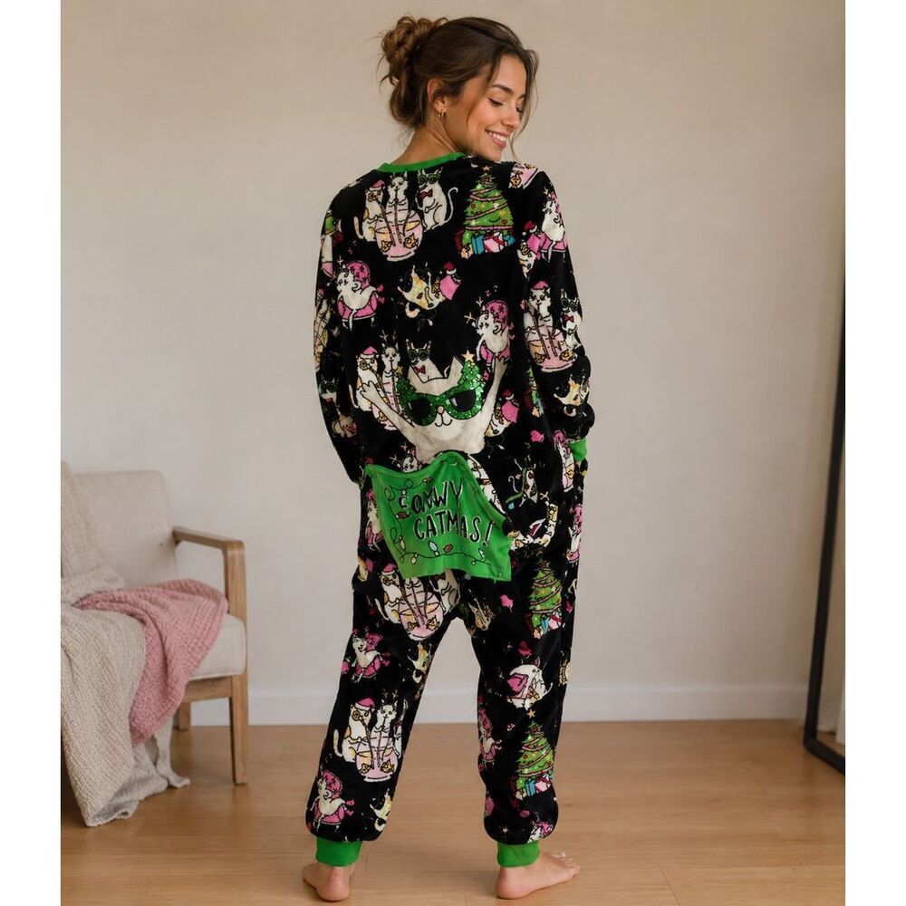 Secret treasures Cat Christmas one piece  pajamas Adult Large 12 - 14.   Sleepwe